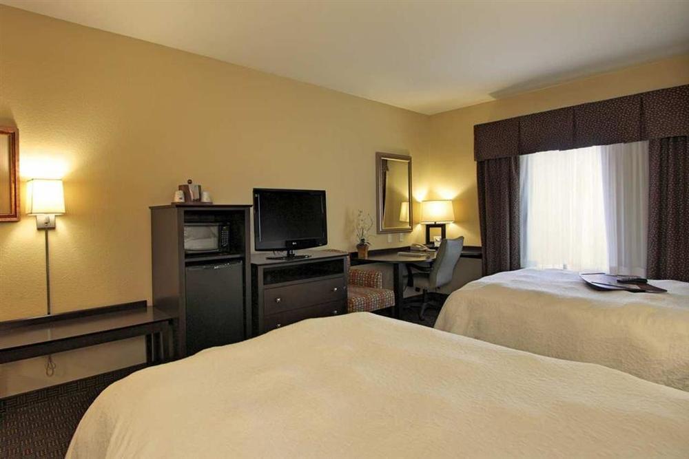 Hampton Inn & Suites Danville Phòng bức ảnh