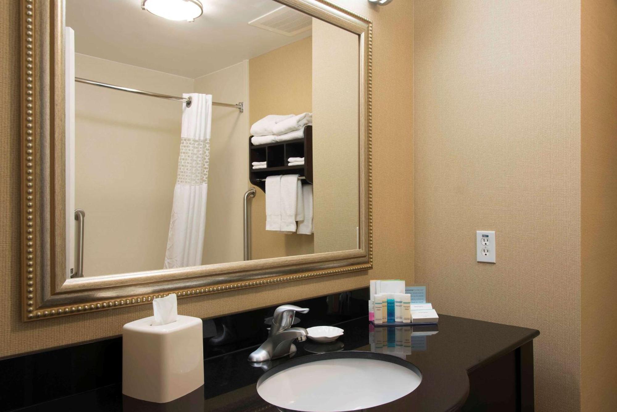 Hampton Inn & Suites Danville Ngoại thất bức ảnh